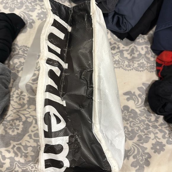 Lululemon run pant. Size 12 - Picture 6 of 6